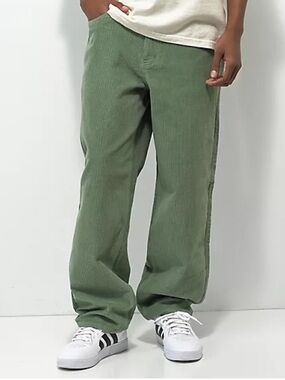 Empyre Skate Hedge Green Corduroy Pants NWT Men 30